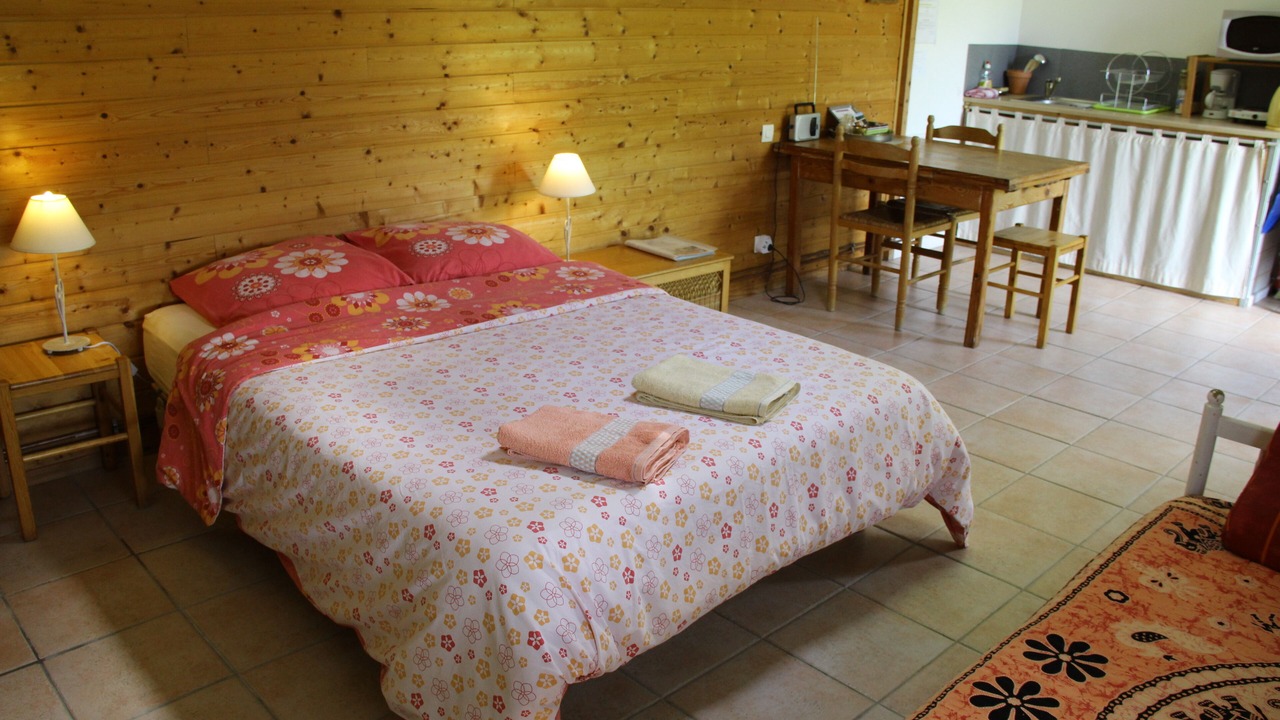 Photo of Bedroom in Lies