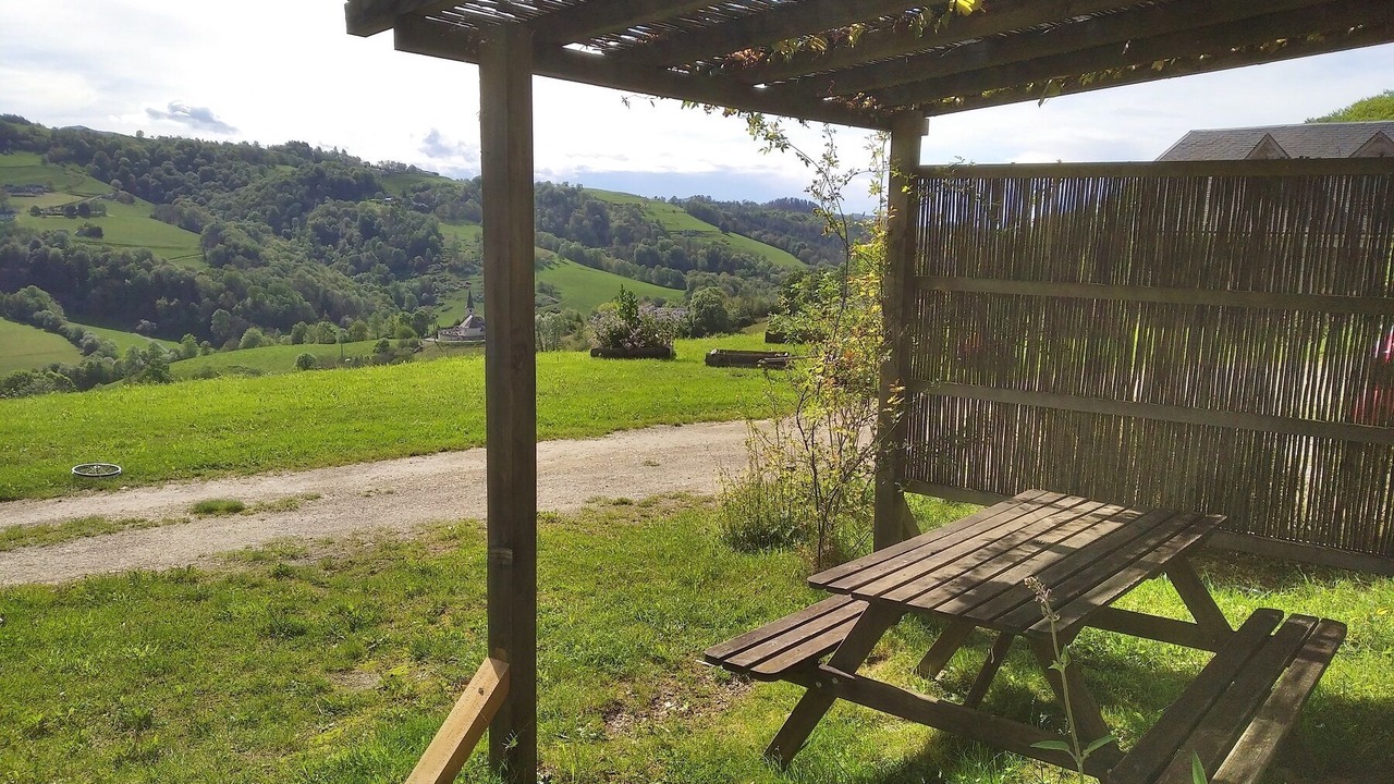 Photo of Outdoor in Lies