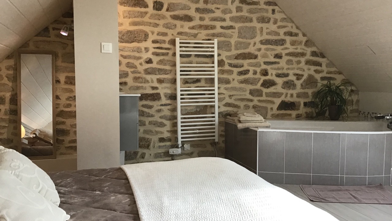 Photo of Bedroom in Saint-Evarzec