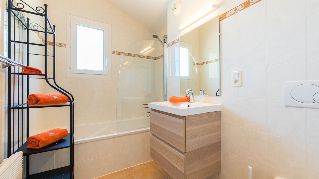 Photo of Bathroom in Vallon-Pont-d'Arc