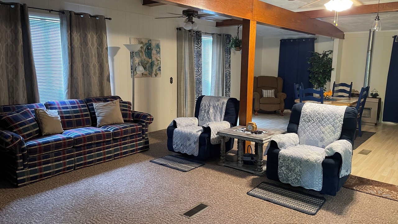 Photo of Bedroom in Mid America