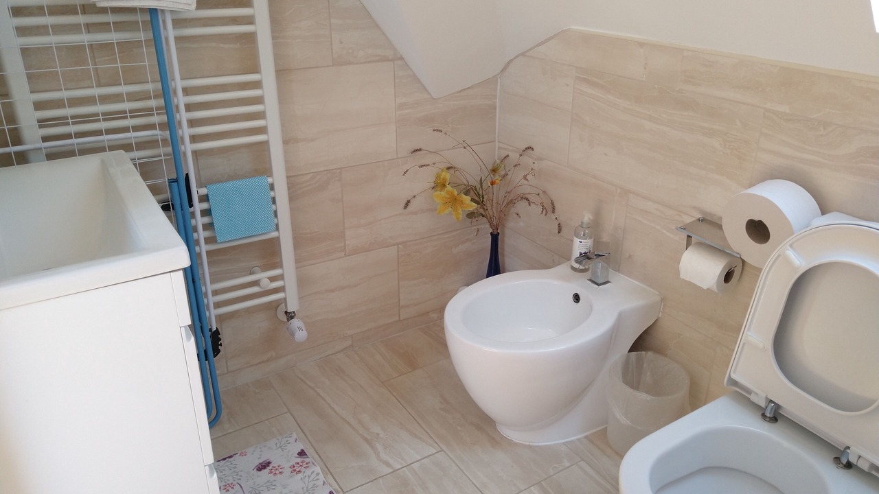 Photo of Bathroom in The Wrythe