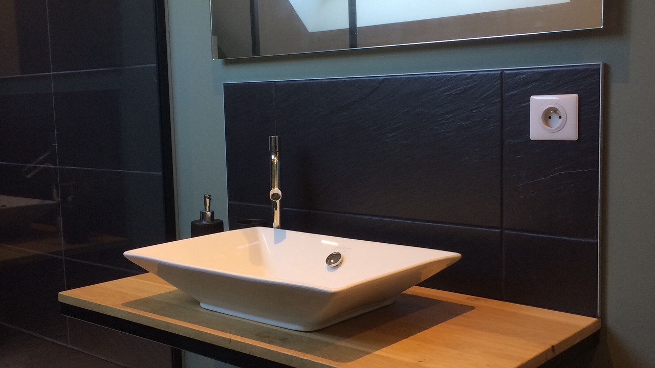 Photo of Bathroom in Maintenay