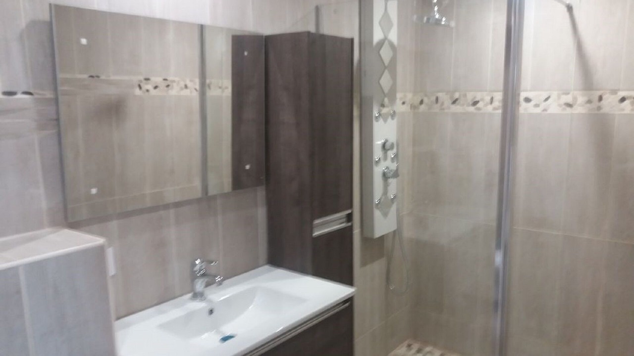 Photo of Bathroom in Seyresse