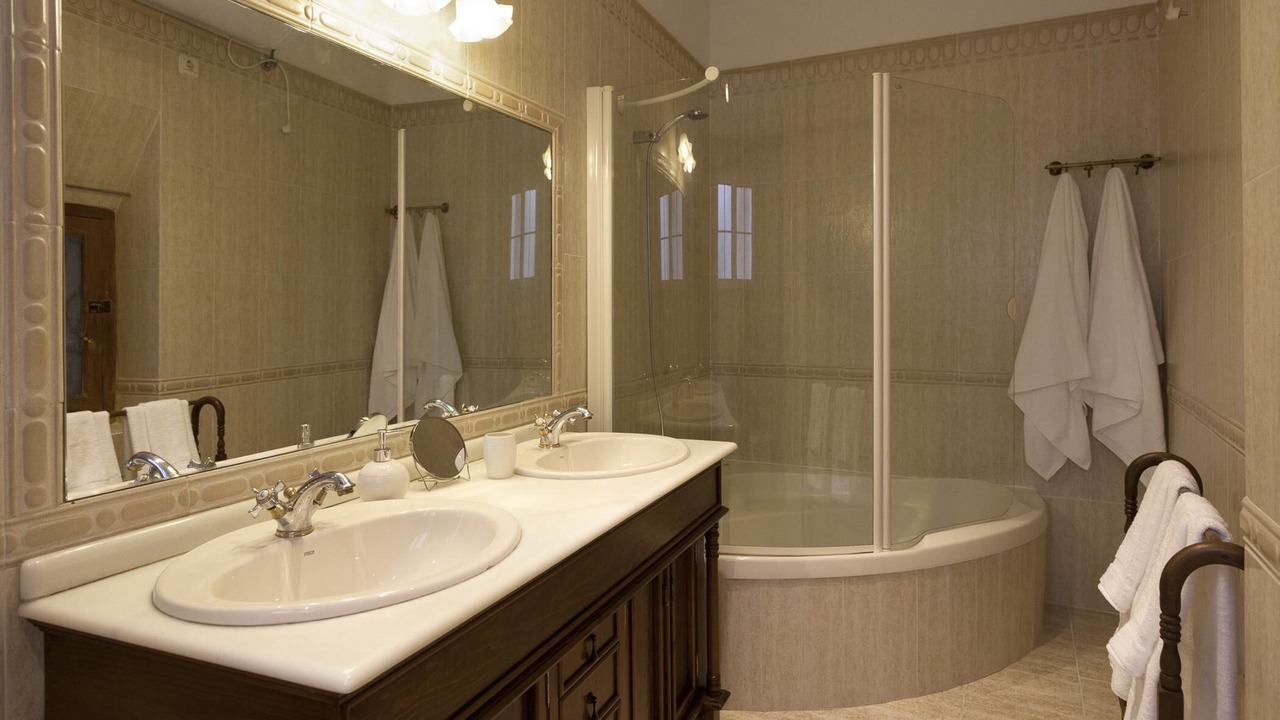 Photo of Bathroom in La Seu