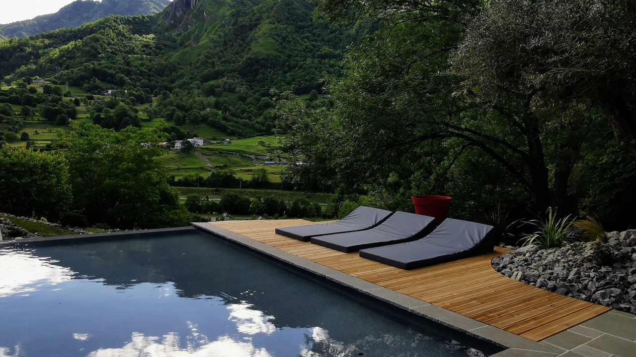 Photo of Outdoor in Louvie-Soubiron