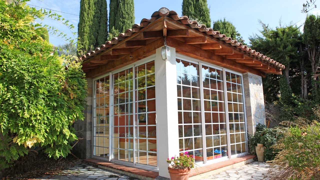 Photo of Others in Speracedes