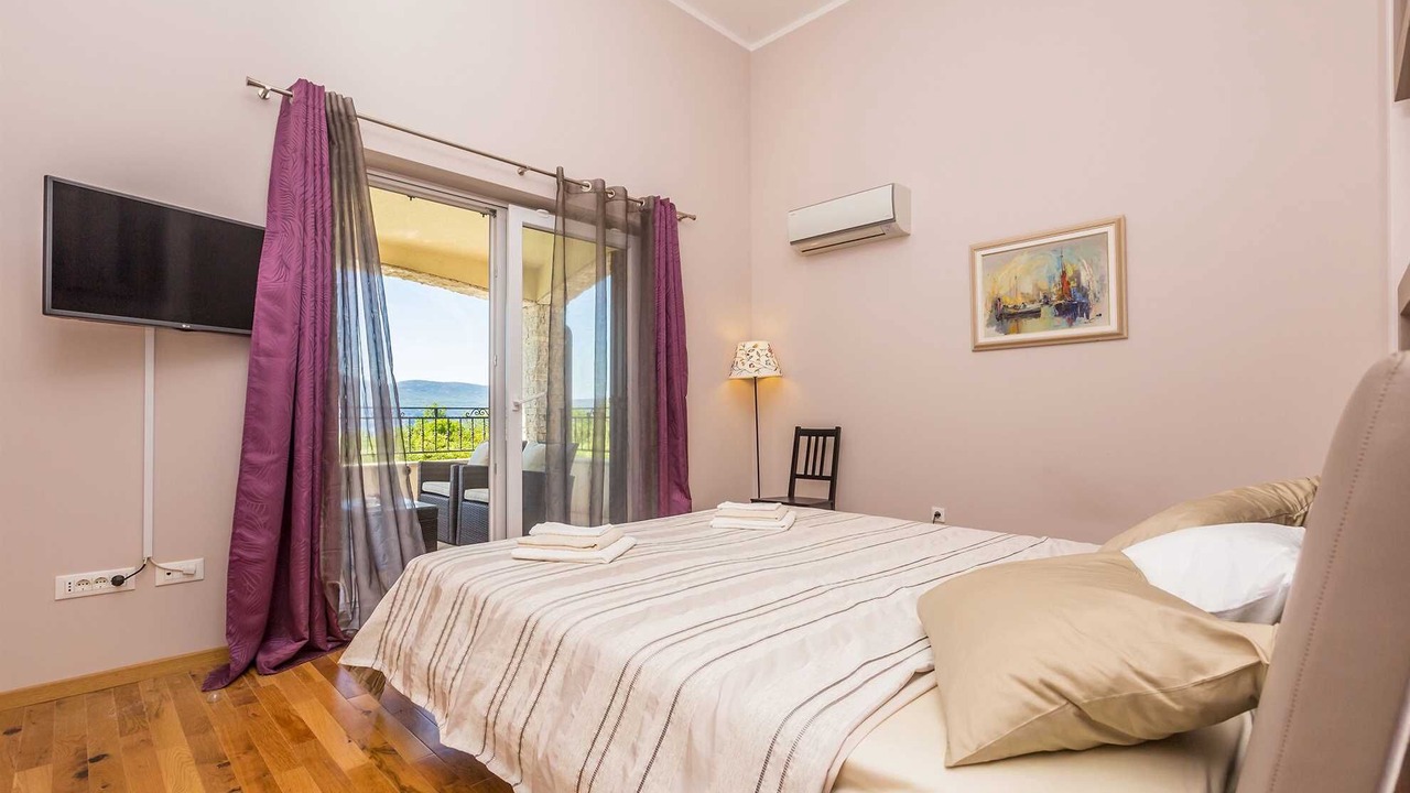 Photo of Bedroom in Brzac