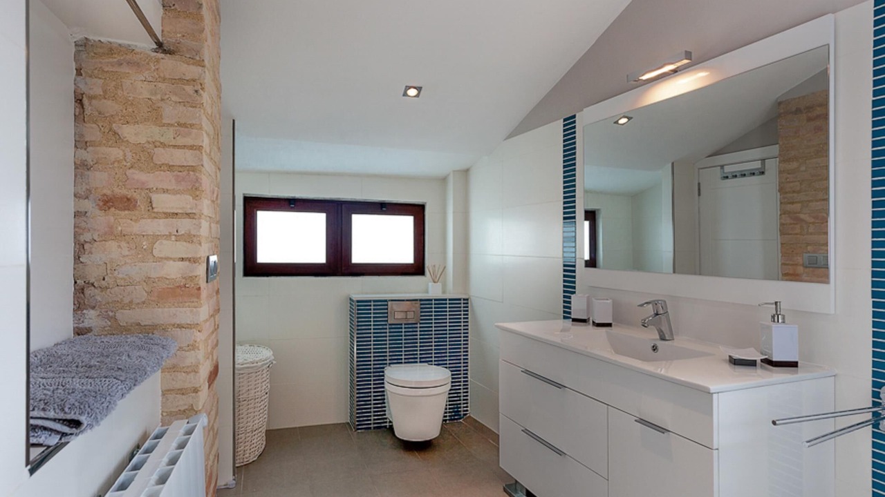 Photo of Bathroom in La Seu