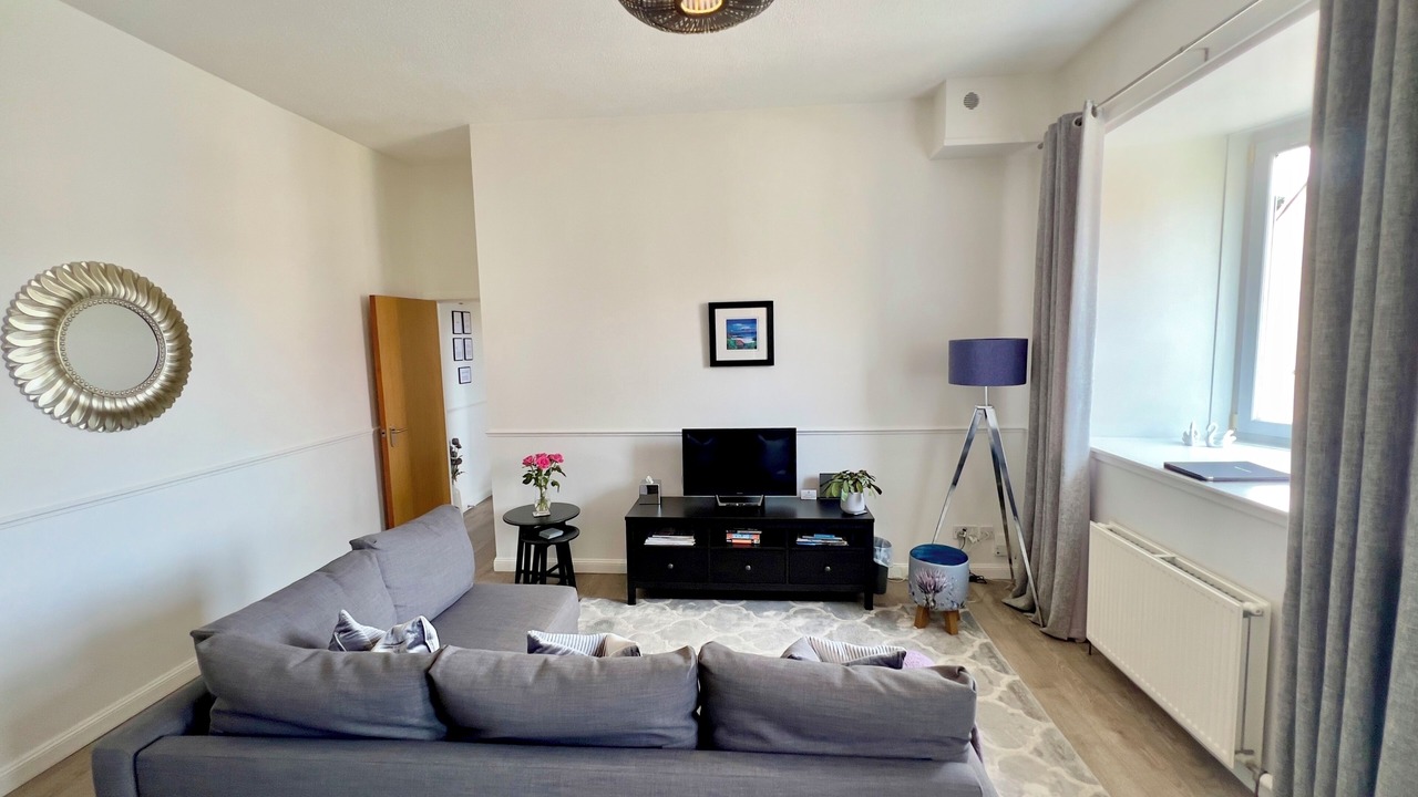 Photo of Livingroom in Linlithgow