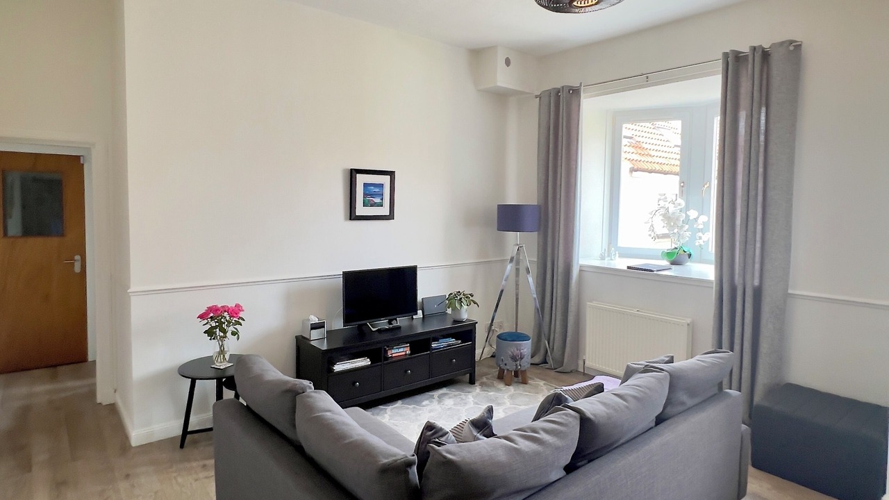 Photo of Livingroom in Linlithgow