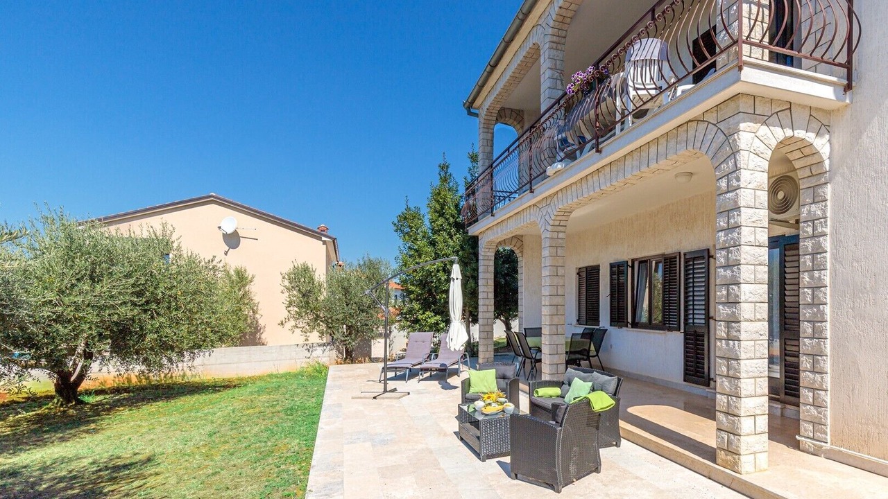 Photo of Patio Balcony in Selina
