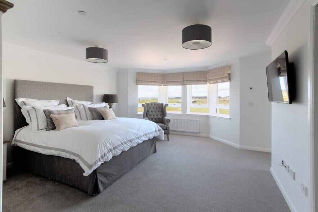 Photo of Others in Prestwick