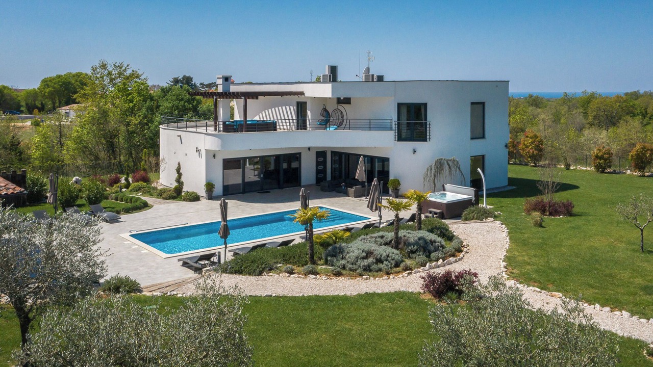 Photo of Outdoor in Jursici