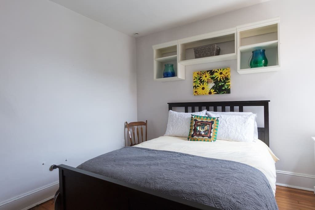 Photo of Bedroom in Columbia Heights