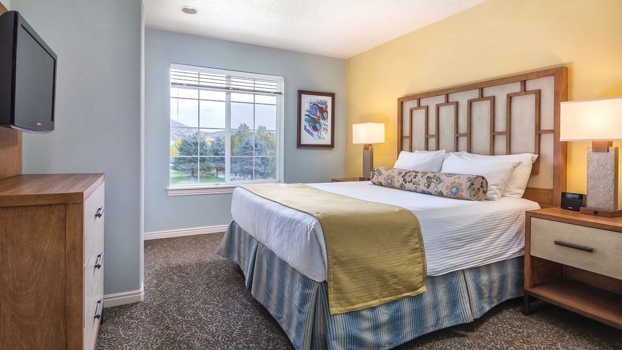 Photo of Bedroom in Midway