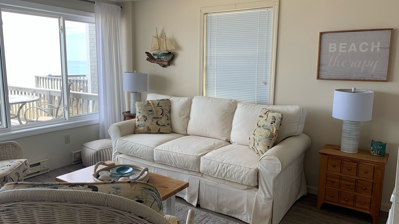 Photo of Livingroom in Green Harbor-Cedar Crest
