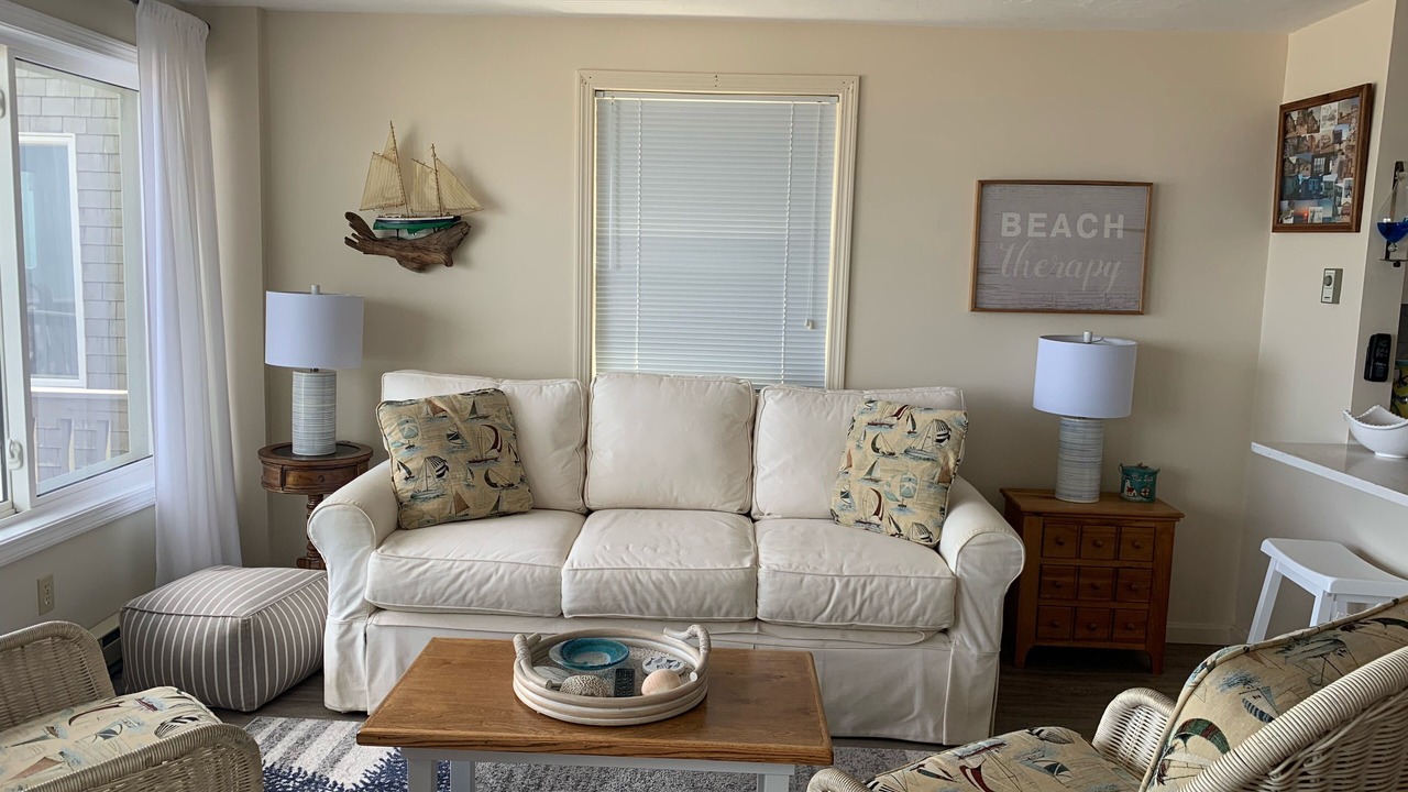 Photo of Livingroom in Green Harbor-Cedar Crest