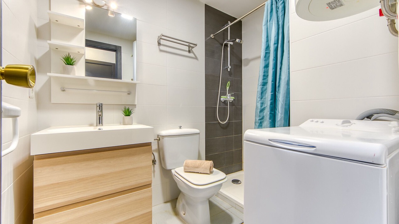 Photo of Bathroom in Roses Town Center