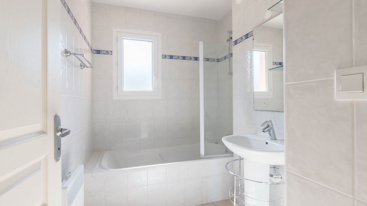Photo of Bathroom in Vallon-Pont-d'Arc