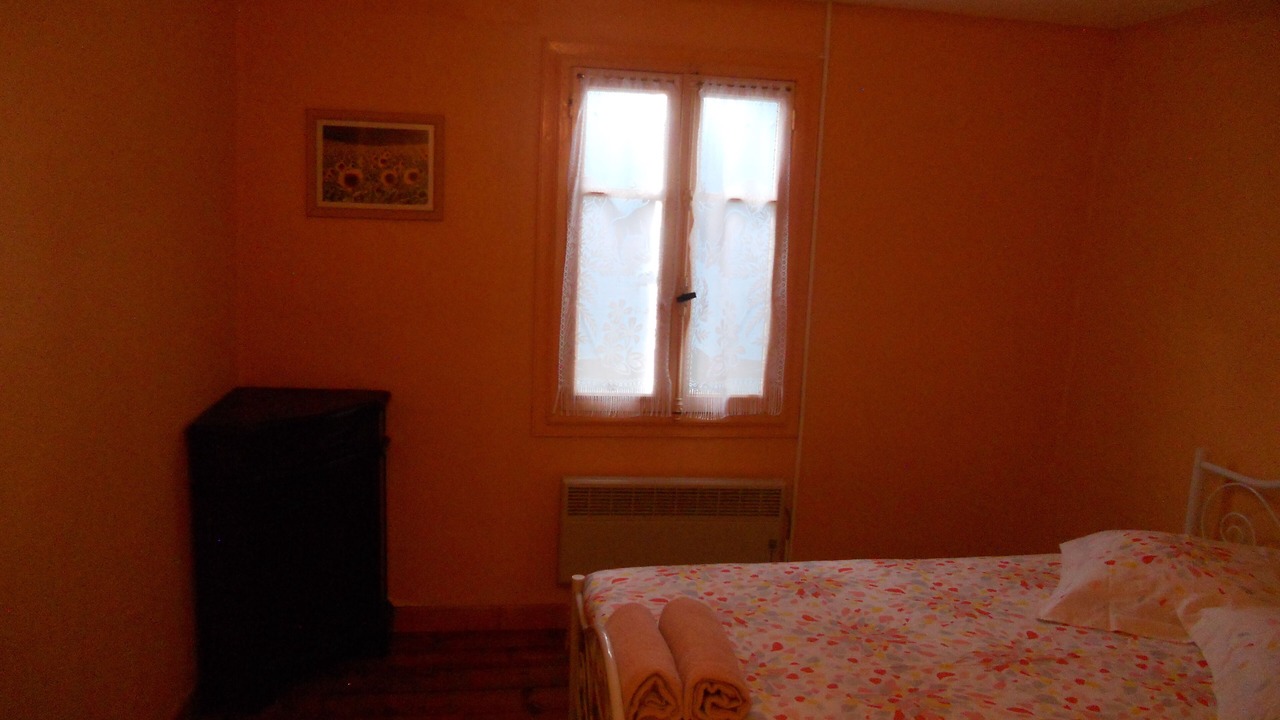 Photo of Bedroom in Quillan