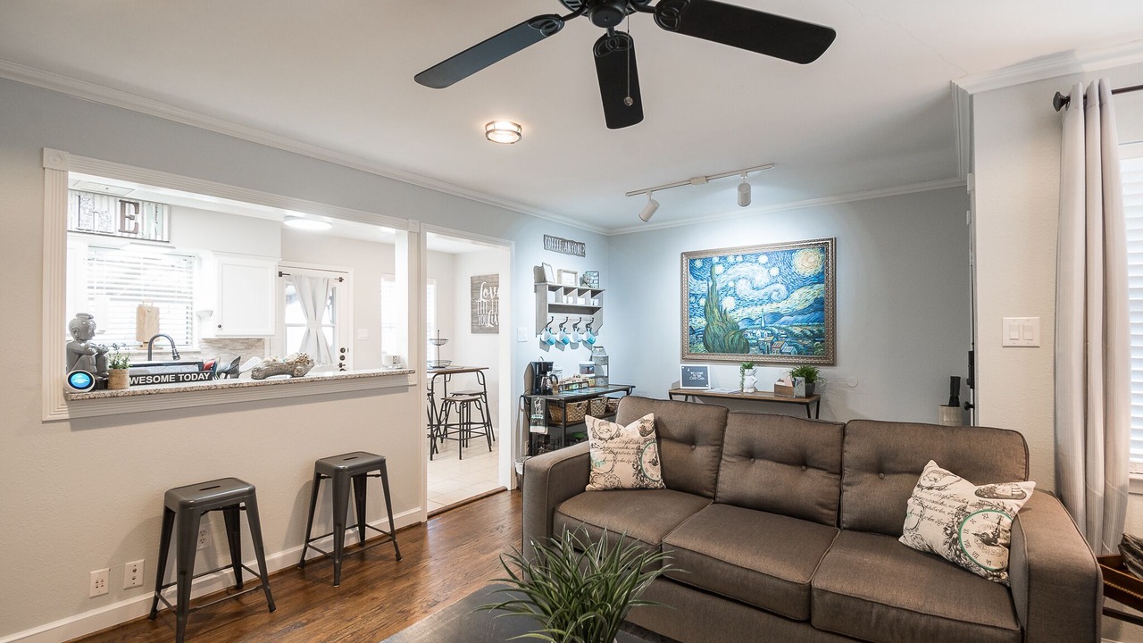 Photo of Livingroom in Forney