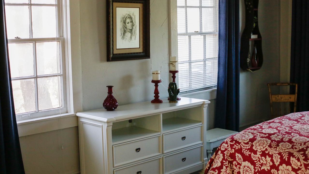Photo of Bedroom in Central Arlington