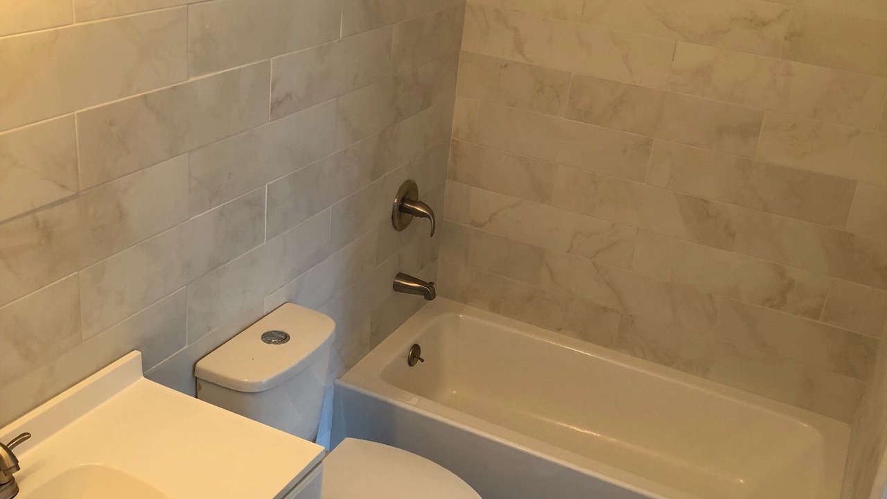 Photo of Bathroom in Beckett Ridge