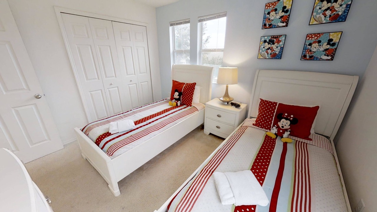 Photo of Bedroom in Crystal Cove