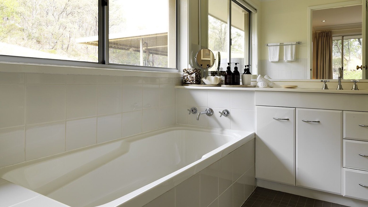 Photo of Bathroom in Broke