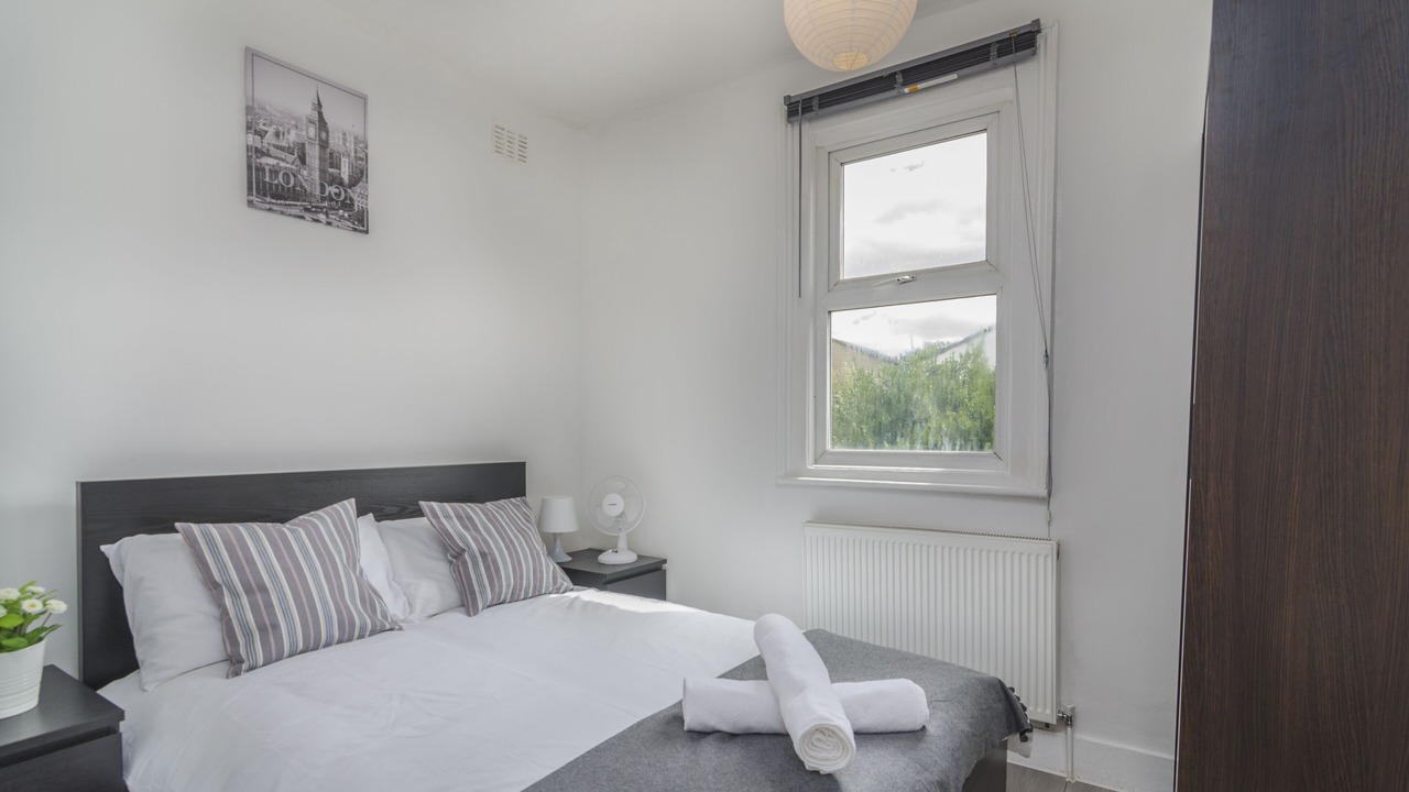 Photo of Bedroom in Plumstead