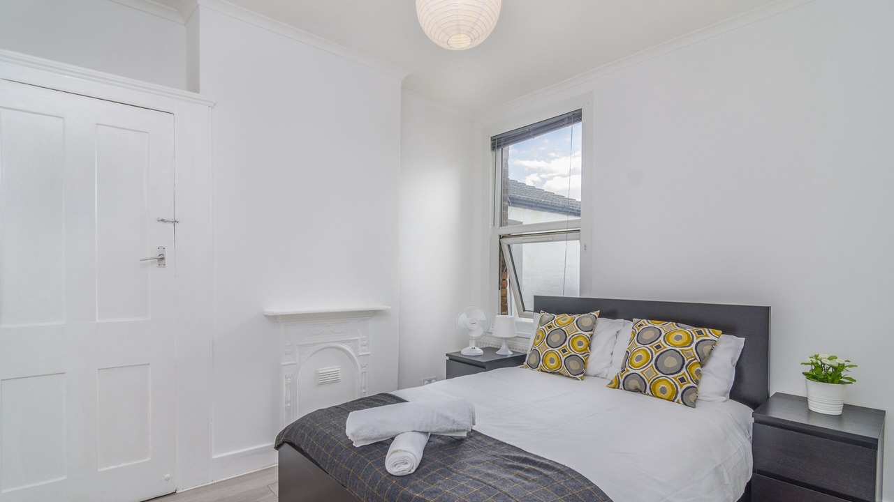 Photo of Bedroom in Plumstead