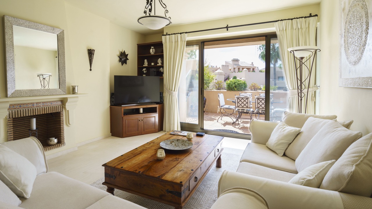Photo of Livingroom in New Golden Mile