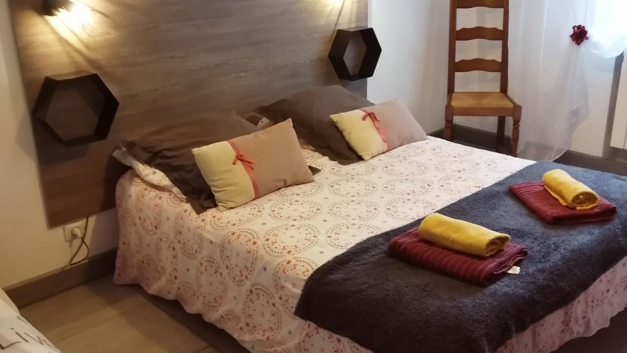 Photo of Bedroom in Cahuzac