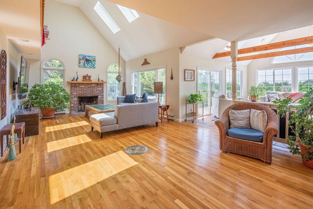 Photo of Livingroom in North Truro