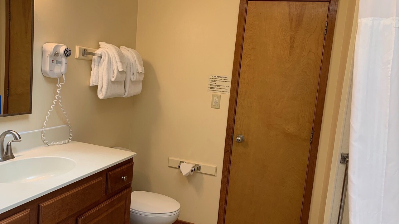 Photo of Bathroom in Shawnee On Delaware