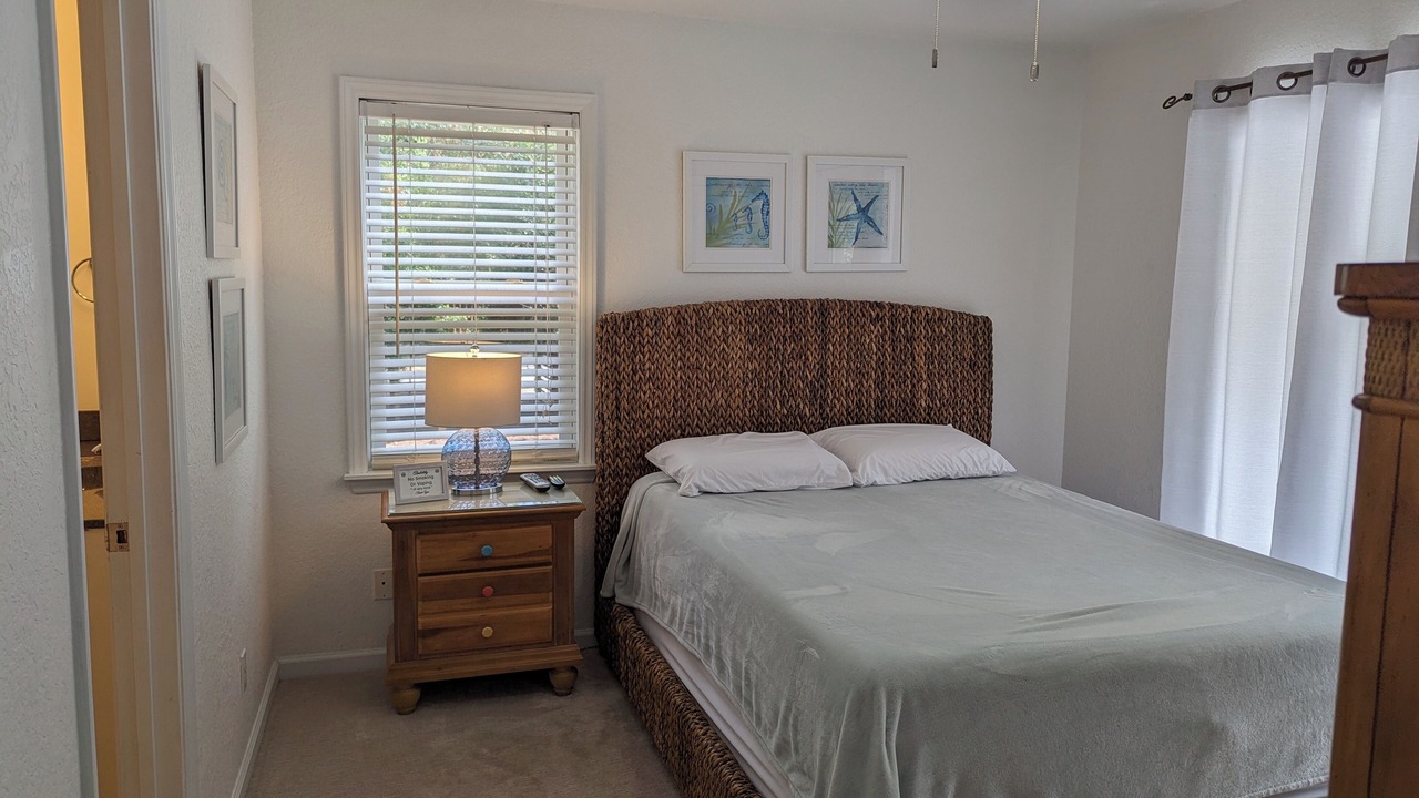 Photo of Bedroom in Southern Shores