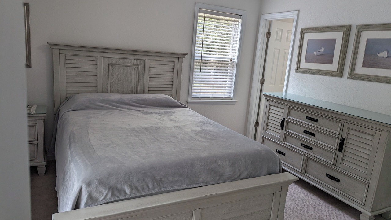 Photo of Bedroom in Southern Shores