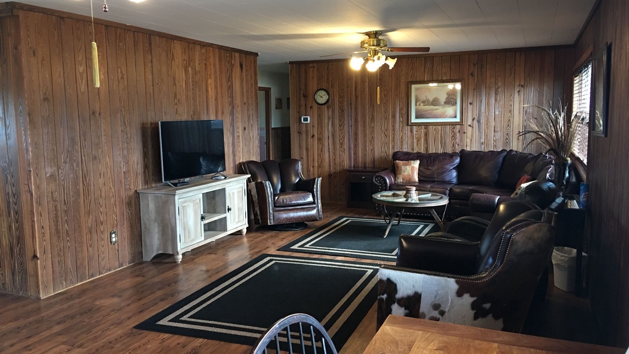 Photo of Livingroom in Hamilton