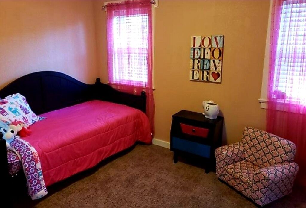 Photo of Bedroom in Mountain Grove