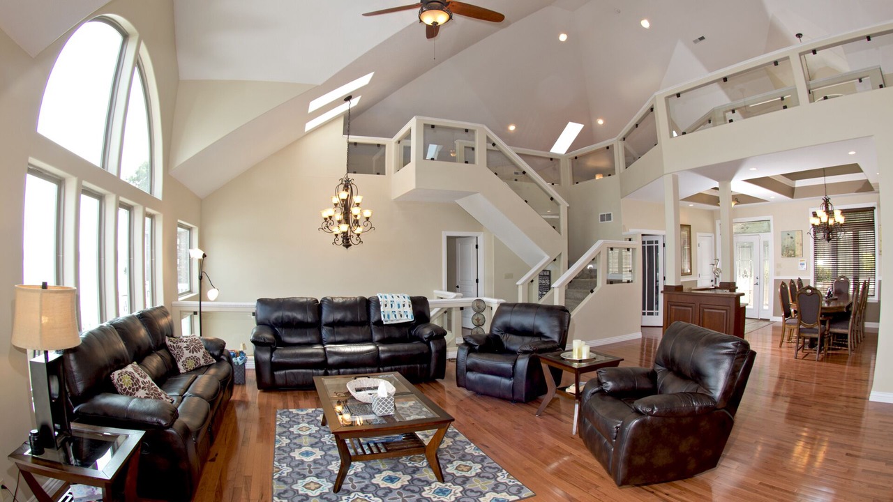 Photo of Livingroom in Camdenton
