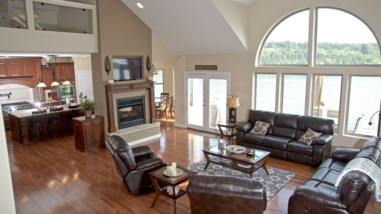 Photo of Bedroom in Camdenton