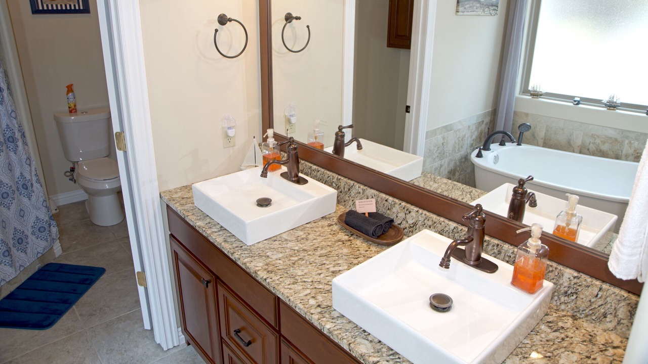 Photo of Bathroom in Camdenton