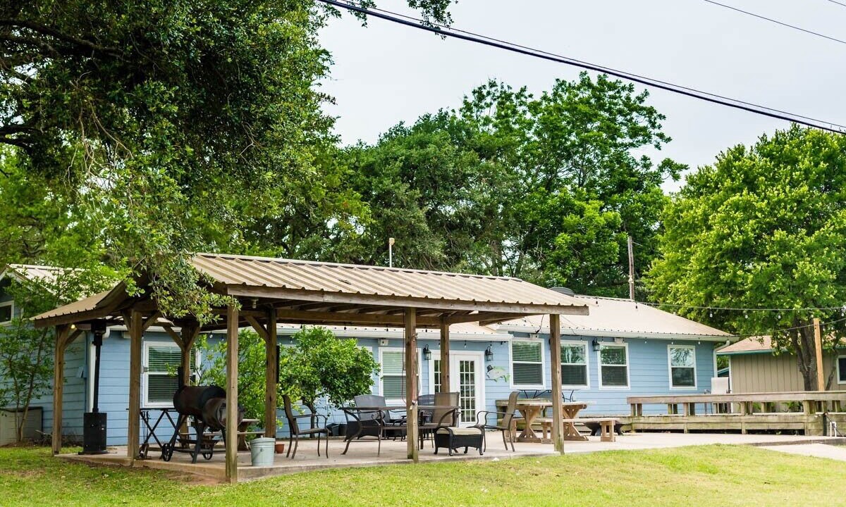 Photo of Outdoor in Cedar Lane