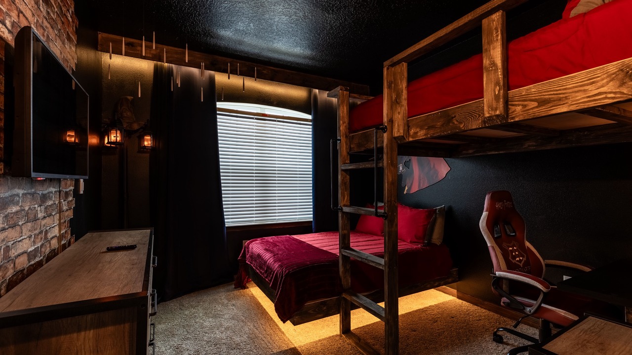 Photo of Bedroom in Bay Lake