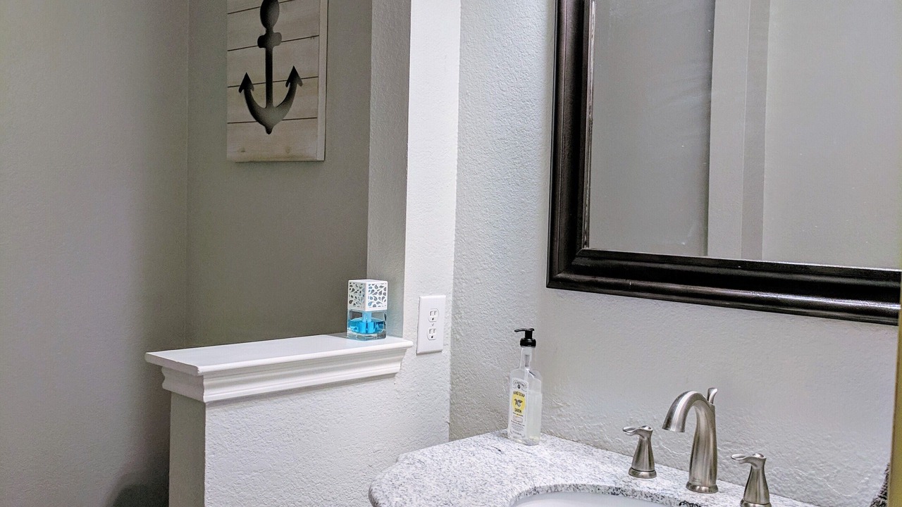 Photo of Bathroom in Anna