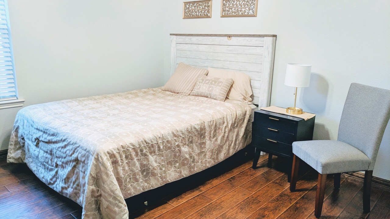 Photo of Bedroom in Anna