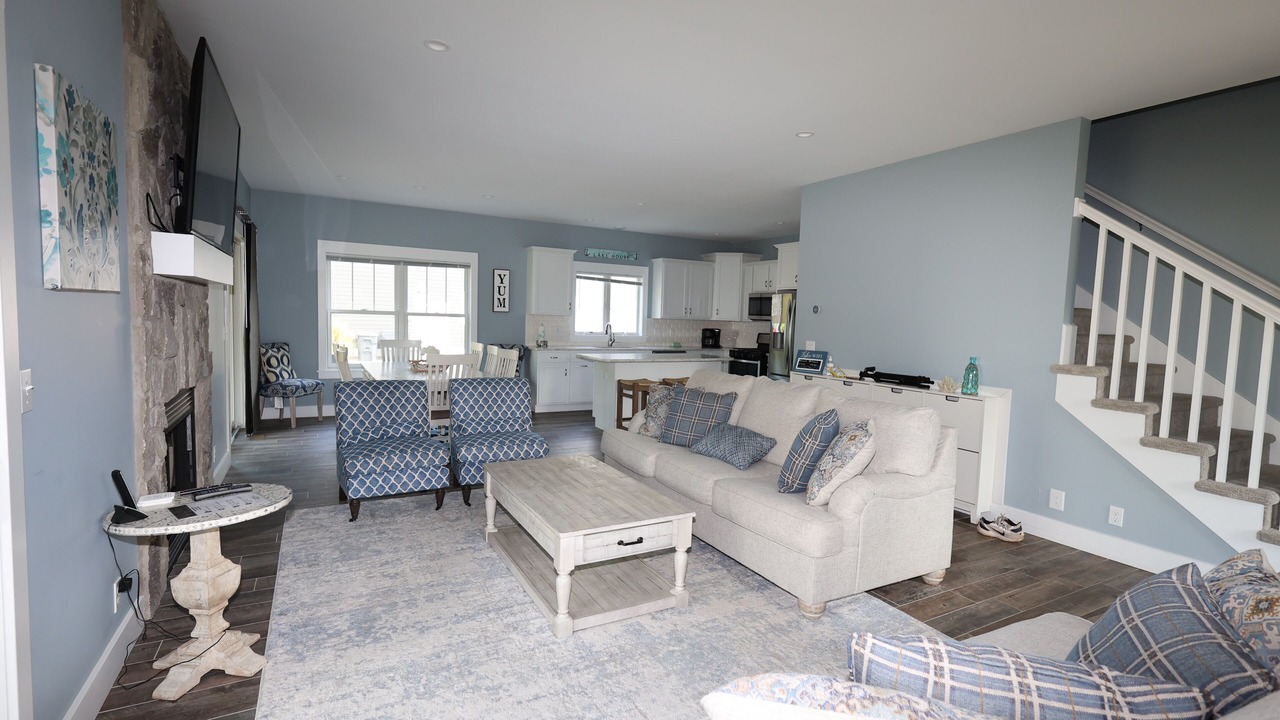 Photo of Livingroom in West Wing Estates