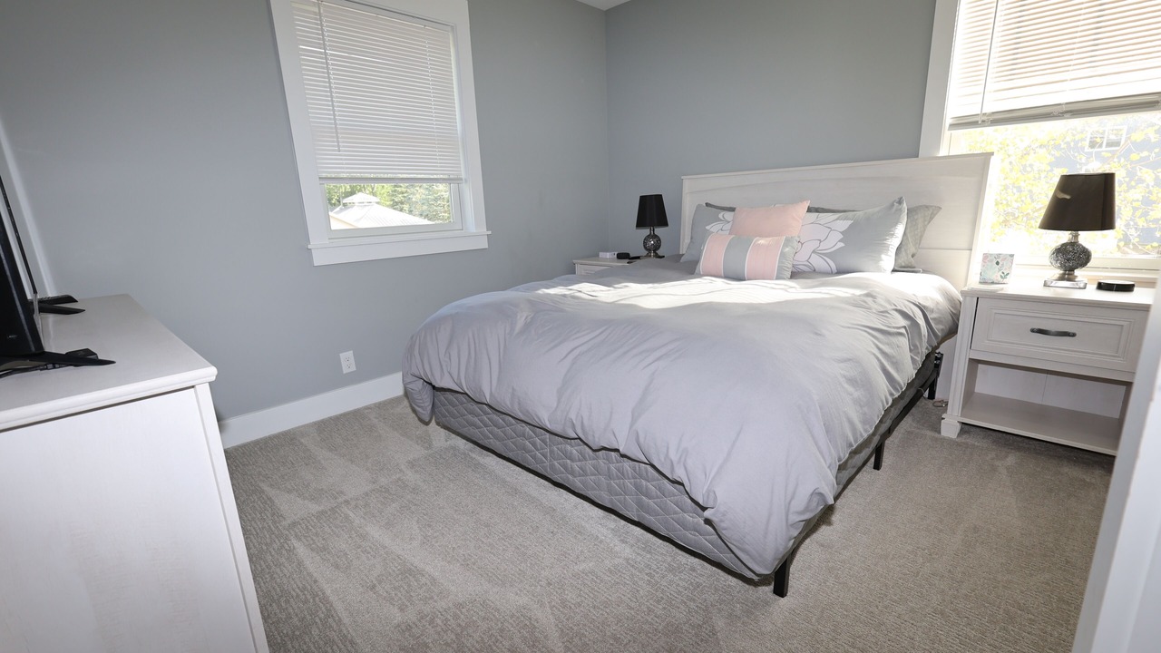Photo of Bedroom in West Wing Estates