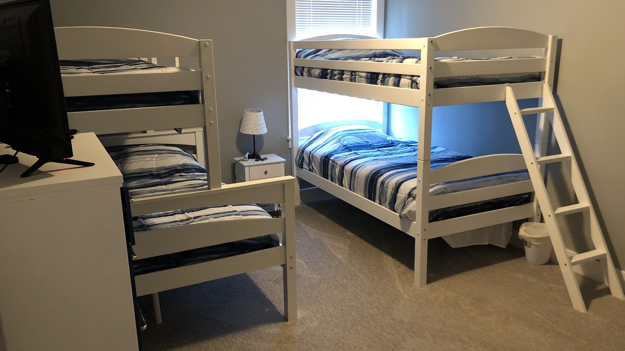 Photo of Bedroom in West Wing Estates